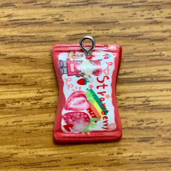 Strawberry Packet Charm Pendant - Picture 3 of 8